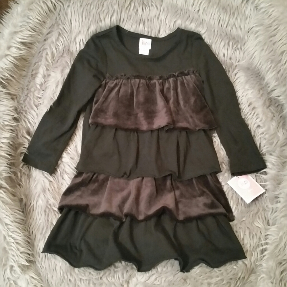Great Christmas Gift New With Tags ruffle ebony dress NWT, dressy or casual, 4T